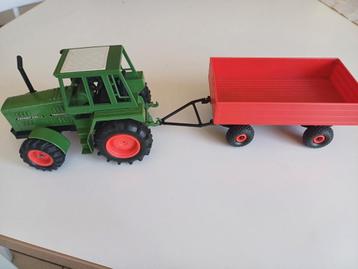Gama 1/32 Gama 2307 Fendt Favorit 620 LS + trailer  beschikbaar voor biedingen