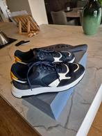 Hele mooie en heel weinig gedragen Hogan Sneekers, Kleding | Heren, Schoenen, Ophalen of Verzenden, Zo goed als nieuw, Blauw