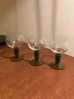 Set 3 vintage Roemer wijnglazen olijfgroene geronde voet, Ophalen of Verzenden, Zo goed als nieuw, Overige typen