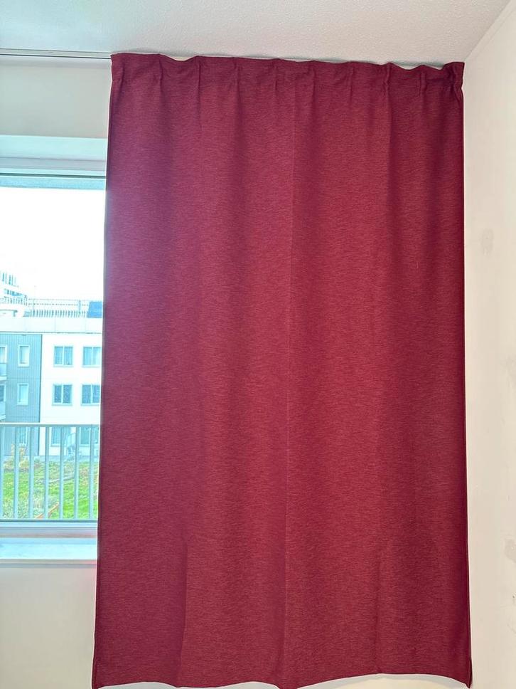 Twee IKEA Vilborg gordijnen in nette staat, Huis en Inrichting, Stoffering | Gordijnen en Lamellen, Zo goed als nieuw, 200 cm of meer