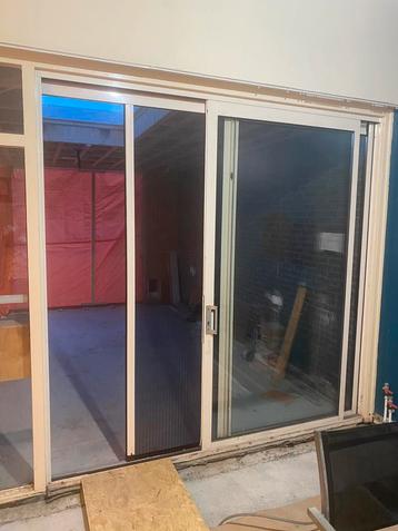 Aluminium schuifpui met hor en dubbel glas beschikbaar voor biedingen