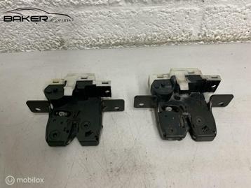 Slotmechanisme achterklep Renault Megane II 03-'09 beschikbaar voor biedingen