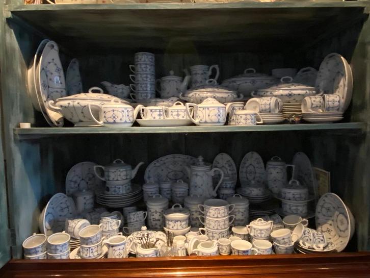 Blue Saks servies, Antiek en Kunst, Antiek | Servies los, Ophalen of Verzenden