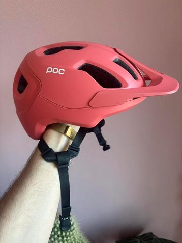 POC Axion - koraalrood (M/L) zo goed als nieuw beschikbaar voor biedingen