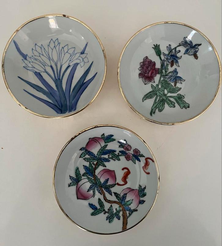 Set van 3 Chinese porseleinen schaaltjes met messing, Antiek en Kunst, Antiek | Keramiek en Aardewerk, Ophalen of Verzenden