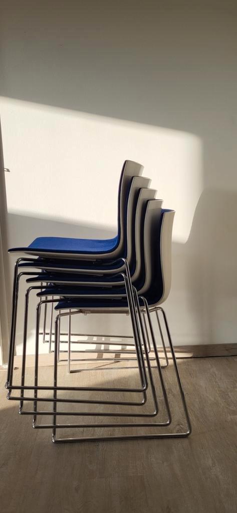 5 stuks 'Arper Catifa 46' stoelen, Huis en Inrichting, Stoelen, Gebruikt, Vijf, Zes of meer stoelen, Kunststof, Blauw, Ophalen