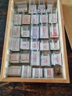 2x Schoolstempels in houten kist Vaderlandse Geschiedenis, Antiek en Kunst, Ophalen of Verzenden