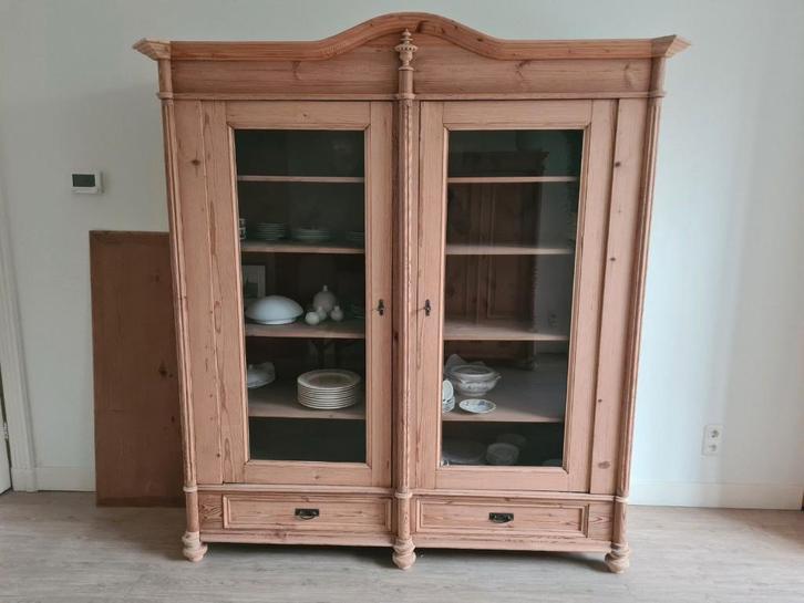 Antieke grenenhouten kast met glazen deuren of paneeldeuren, Antiek en Kunst, Antiek | Meubels | Kasten, Ophalen