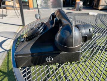 Vintage PTT Telefoon met extra speaker beschikbaar voor biedingen