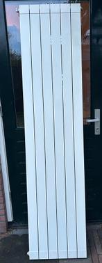 Design radiator instamat. 204x48, Ophalen, Radiator, Minder dan 60 cm, Zo goed als nieuw