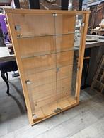 Glazen vitrinekast met houten frame, Huis en Inrichting, Glas, Onbekend, Onbekend, Onbekend