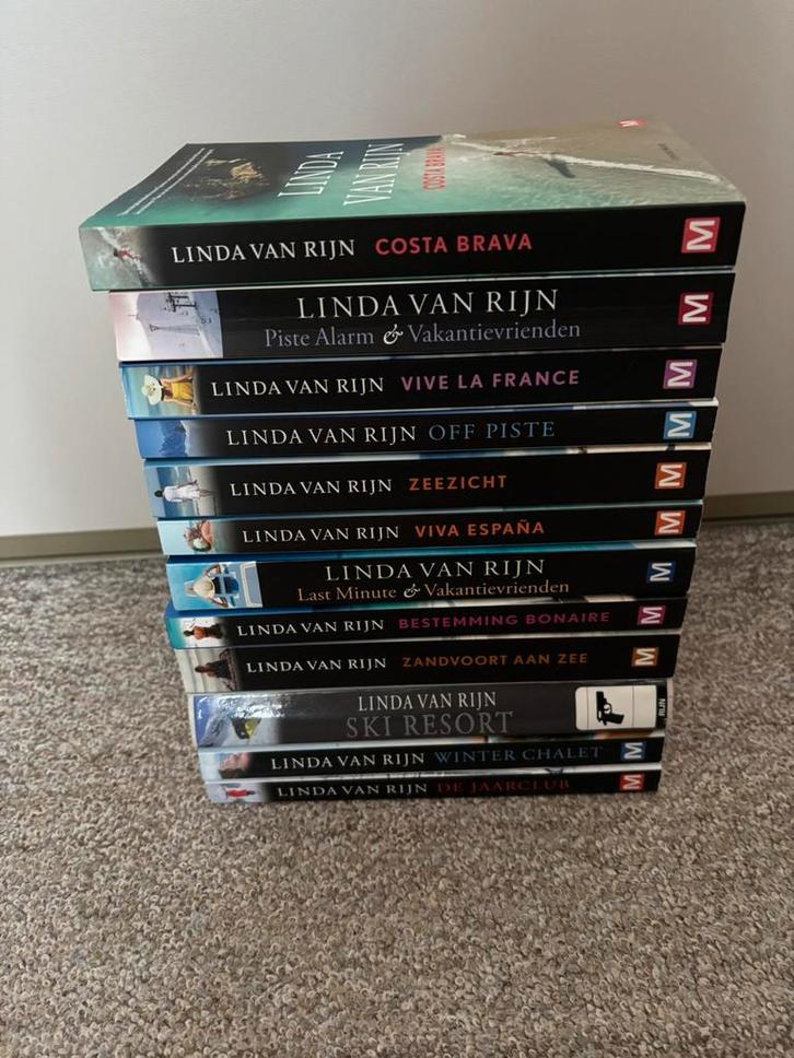 16 boeken Linda van Rijn, Boeken, Thrillers, Zo goed als nieuw, Nederland, Ophalen of Verzenden