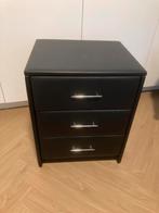 2 nachtkastjes, Huis en Inrichting, Slaapkamer | Nachtkastjes, Ophalen, Overige materialen, 55 tot 70 cm, Zo goed als nieuw