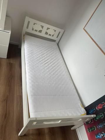 IKEA KRITTER bed 70x160 + UNDERLIG matras wit gedemonteerd beschikbaar voor biedingen