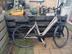 Hollandia Deluxe Elektrische Fiets moet wel nieuw achterwiel, Gebruikt, 51 tot 55 cm, 30 tot 50 km per accu, Ophalen