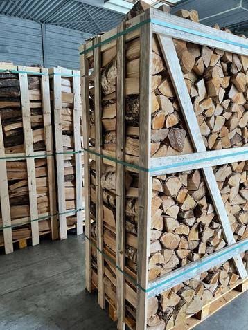 haardhout, Berkenhout, ovengedroogd en gestapeld beschikbaar voor biedingen
