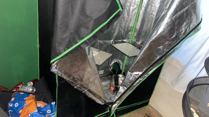 Kweektent met led lampen, Dieren en Toebehoren, Reptielen en Amfibieën | Toebehoren, Zo goed als nieuw, Ophalen of Verzenden