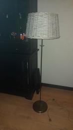 Melding vloerlamp, Huis en Inrichting, Lampen | Vloerlampen, Ophalen, 150 tot 200 cm