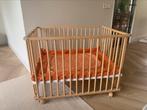 Inklapbare en verrijdbare baby box van hout, Kinderen en Baby's, Ophalen, Gebruikt, Rechthoekig, In hoogte verstelbaar