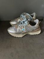 Sneakers Toral 42 dames zgan, Kleding | Dames, Schoenen, Ophalen, Overige kleuren, Sportschoenen, Zo goed als nieuw