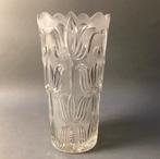 Mooie vintage glazen vaas met tulpen erop, frosted glas, Huis en Inrichting, Woonaccessoires | Vazen, Ophalen of Verzenden, Overige kleuren