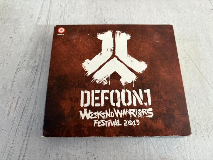 Defqon 1 Festival 2013 - Weekend Warriors CD, Cd's en Dvd's, Cd's | Dance en House, Gebruikt, Ophalen of Verzenden