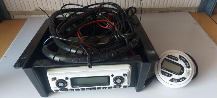 FUSION (boot) audioset, Watersport en Boten, Navigatiemiddelen en Scheepselektronica, Gebruikt, Radio, Verzenden