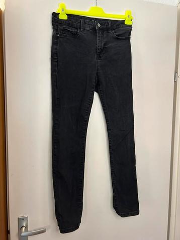 Dames slim fit spijkerbroek merk C&A maat 38 beschikbaar voor biedingen