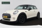 Mini Mini 1.5 Cooper (CRUISE CONTROL, NAVIGATIE, BLUETOOTH,, Voorwielaandrijving, Gebruikt, 4 stoelen, Wit
