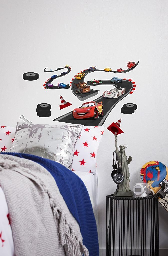 Disney Cars Muursticker 50x70 cm - Track, Verzamelen, Stickers, Nieuw, Film, Tv of Omroep, Ophalen of Verzenden