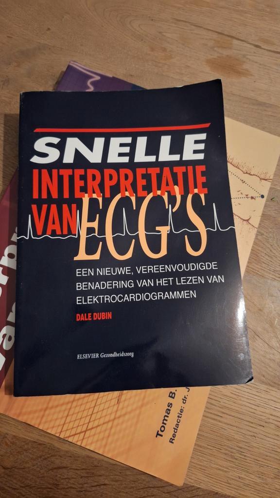 Snelle interpretatie van ECG'S + Introductie van ecg's, Boeken, Studieboeken en Cursussen, Gelezen, HBO, Beta, Ophalen of Verzenden