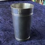 Klassiek tinnen vaasje., Antiek en Kunst, Antiek | Tin, Ophalen of Verzenden