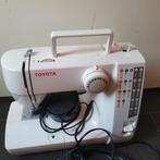 Toyota naaimachine, Hobby en Vrije tijd, Naaimachines en Toebehoren, Ophalen of Verzenden, Zo goed als nieuw, Naaimachine, Overige merken