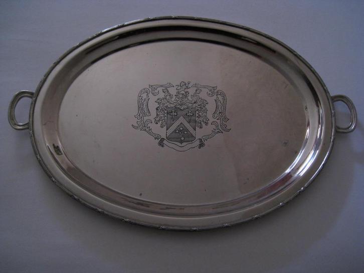 SCHAAL MET  FAMILIE WAPEN / CREST ; VERZILVERD GROOT MODEL, Huis en Inrichting, Keuken | Servies, Gebruikt, Schaal of Schalen