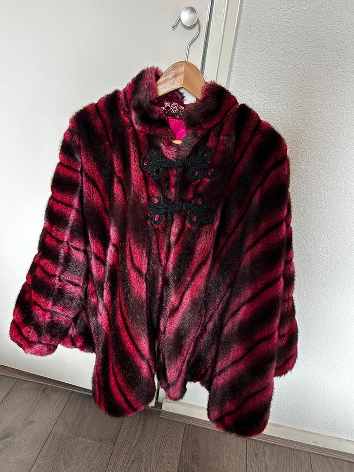Cape bont, Kleding | Dames, Carnavalskleding en Feestkleding, Zo goed als nieuw, Kleding, Carnaval, Maat 42/44 (L), Ophalen of Verzenden