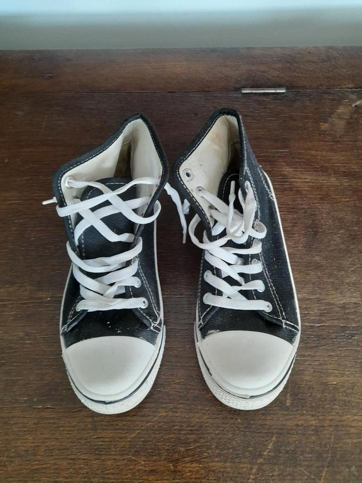 Hoge zwarte canvas sneakers/basketbal schoenen v/m/k maat 37, Kinderen en Baby's, Kinderkleding | Schoenen en Sokken, Zo goed als nieuw