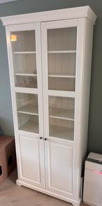 Vitrine kast Liatorp IKEA, Huis en Inrichting, Kasten | Vitrinekasten, Ophalen, 50 tot 100 cm, Zo goed als nieuw, 150 tot 200 cm