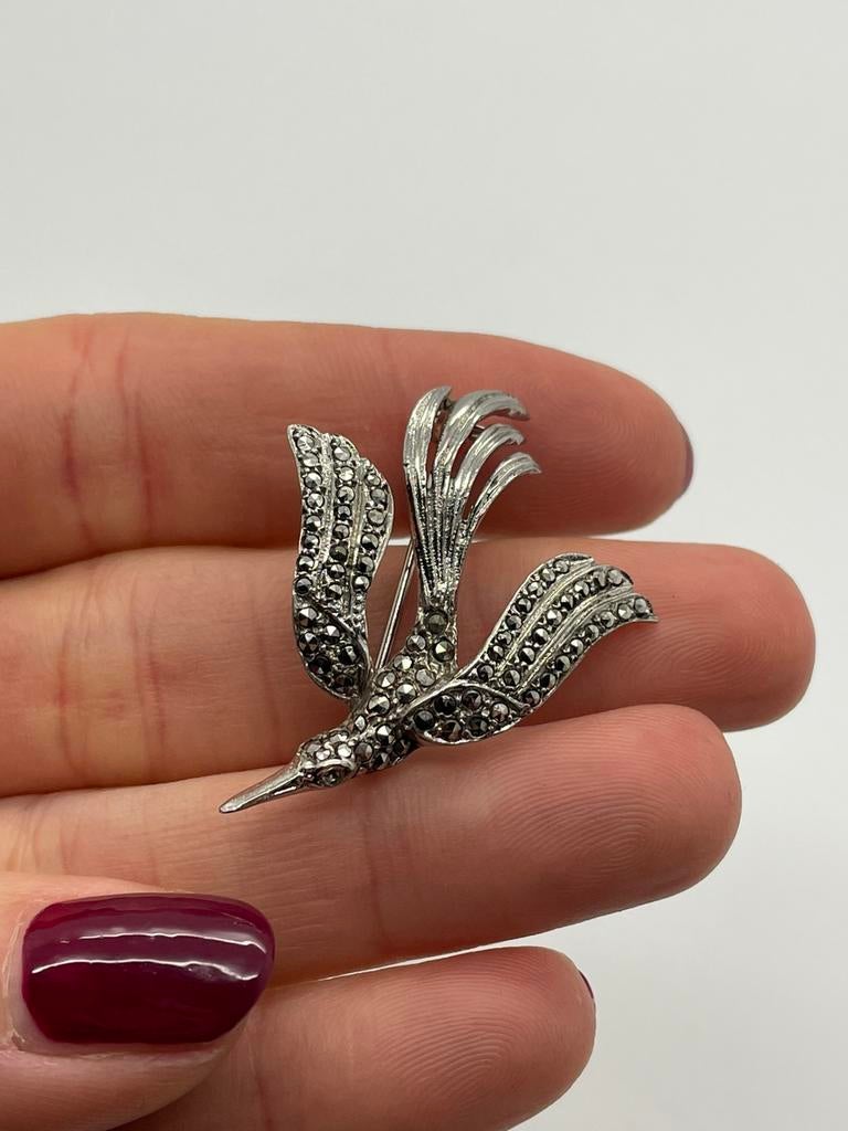 C526 Prachtige zilveren broche vogel markasiet, Sieraden, Tassen en Uiterlijk, Antieke sieraden, Ophalen of Verzenden, Zilver