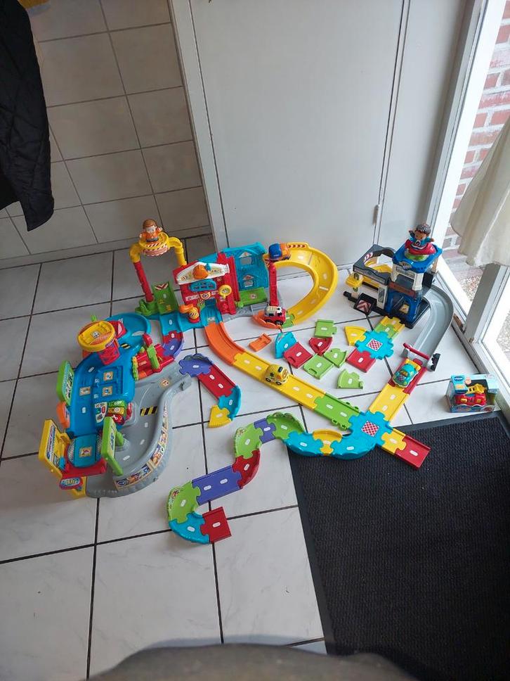 VTech Toet Toet Autobaan + 5 Auto's, Kinderen en Baby's, Speelgoed | Vtech, Gebruikt, Ophalen
