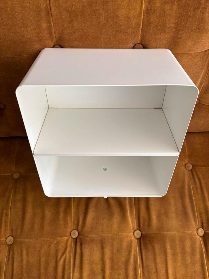 IKEA Industrieel Muurkastje / Badkamerkastje ZGAN, Huis en Inrichting, Woonaccessoires | Wandplanken en Boekenplanken, Zo goed als nieuw