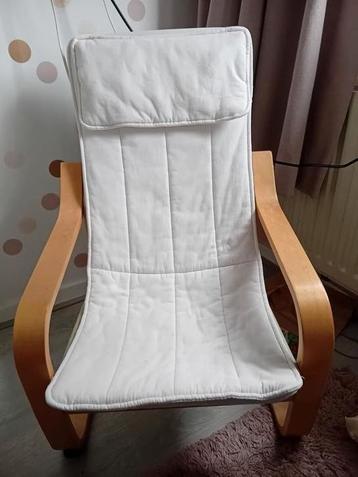Stoel ikea beschikbaar voor biedingen