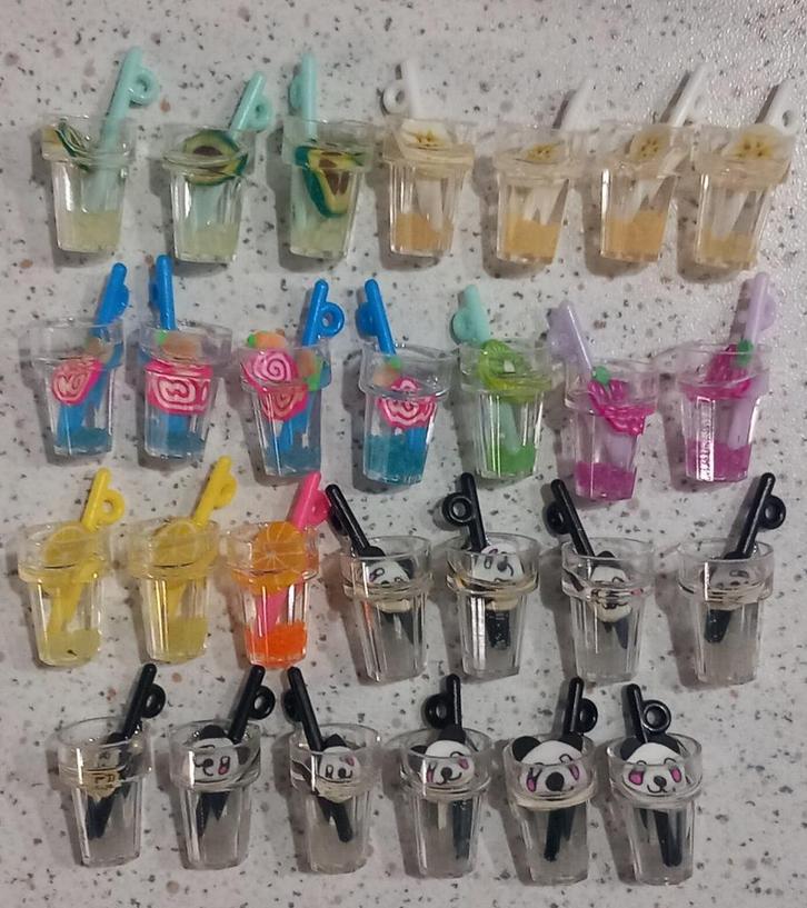 Cocktail bedel glow in the dark "nieuw", Hobby en Vrije tijd, Kralen en Sieraden maken, Nieuw, Bedel, Ophalen of Verzenden