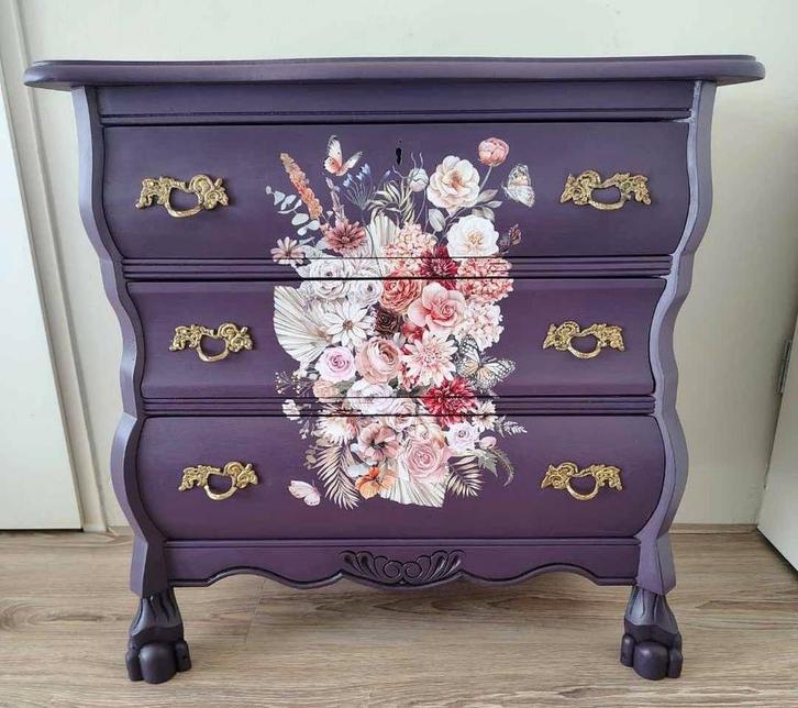Antiek donkerpaars buikkastje met vrolijke bloemenprint, Huis en Inrichting, Kasten | Ladekasten, Zo goed als nieuw, Minder dan 100 cm
