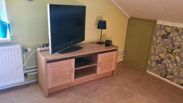 TV-meubel gratis af te halen dit WEEKEND!! beschikbaar voor biedingen