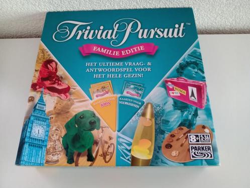 Het Spel : TRIVIAL PURSUIT (familie Editie), Hobby en Vrije tijd, Gezelschapsspellen | Bordspellen, Zo goed als nieuw, Ophalen of Verzenden