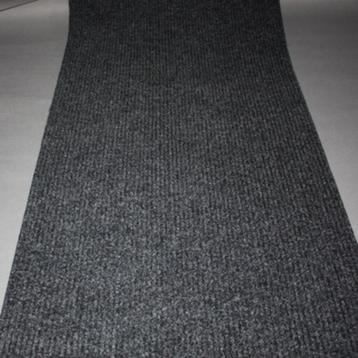 Droogloopmat rood of zwart beschikbaar voor biedingen