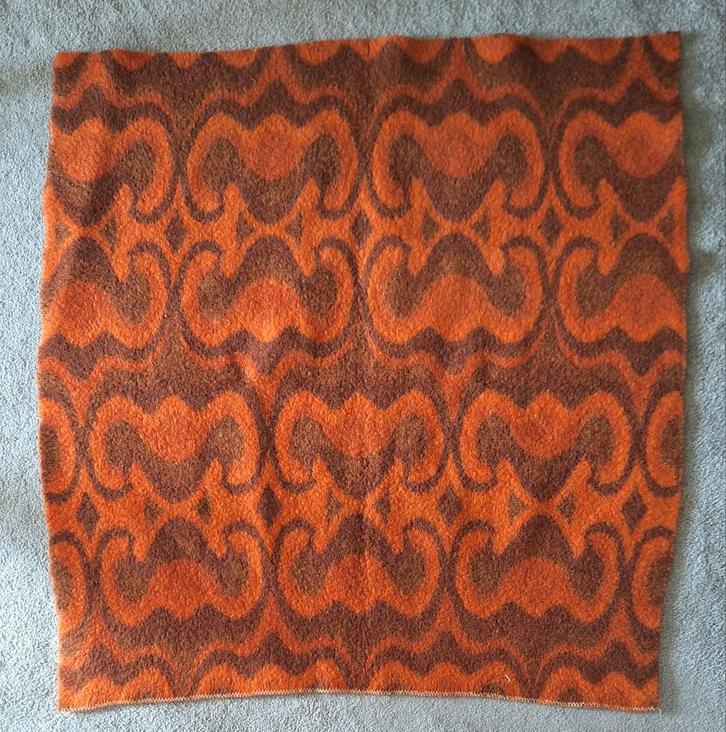 wollen retro deken, Huis en Inrichting, Tafelkleden, Gebruikt, Rechthoek, Ophalen