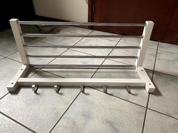 IKEA kapstok beschikbaar voor biedingen