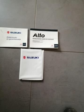 Compleet mapje met boekjes SUZUKI ALTO  2009/2014  beschikbaar voor biedingen