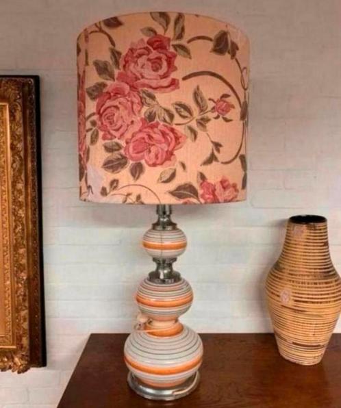 Lamp vintage retro jaren 70 Italiaanse tafellamp., Huis en Inrichting, Lampen | Tafellampen, Ophalen of Verzenden